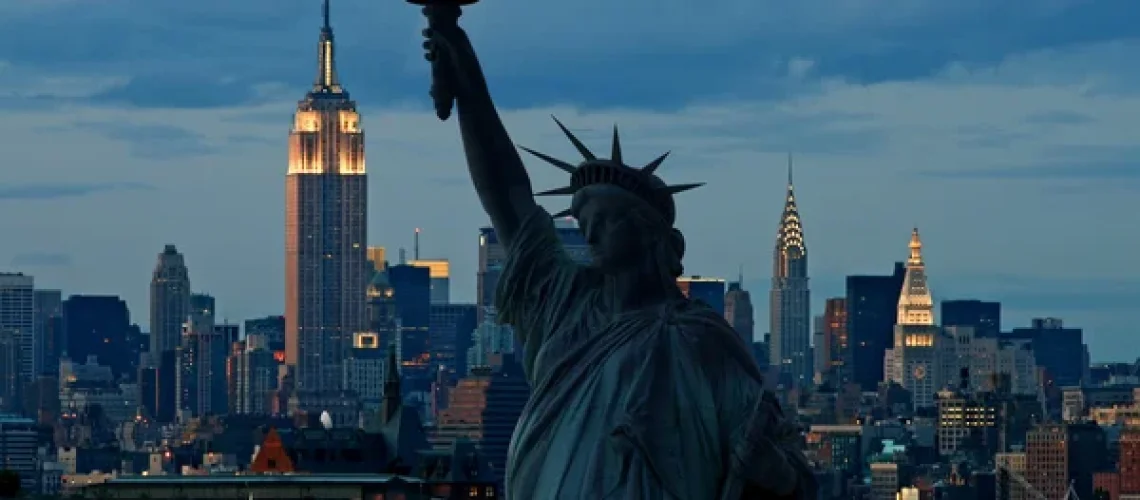 depositphotos_29380919-stock-photo-the-statue-of-liberty-and